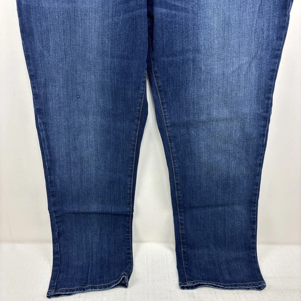 Tommy Hilfiger Men's Straight Dark Wash Jeans Size 40x30 Stretch Whiskered‎